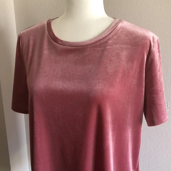 Velvet Tee - Picture 3 of 5